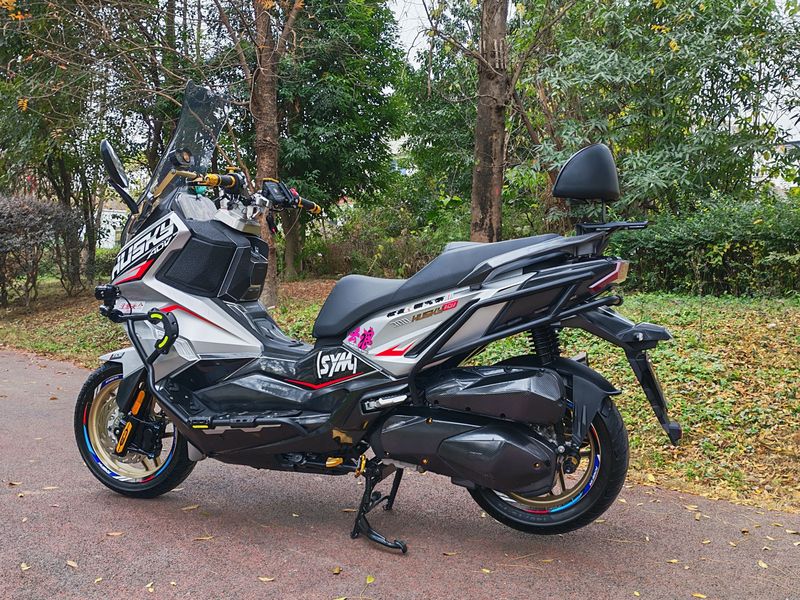 二手三阳哈士奇 Husky ADV300