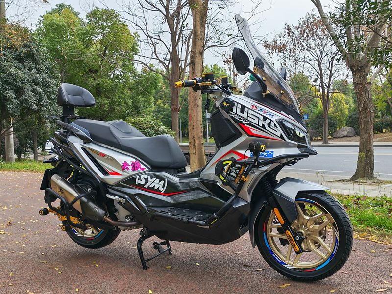 二手三阳哈士奇 Husky ADV300