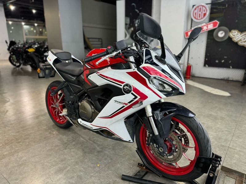 二手QJMOTOR赛400