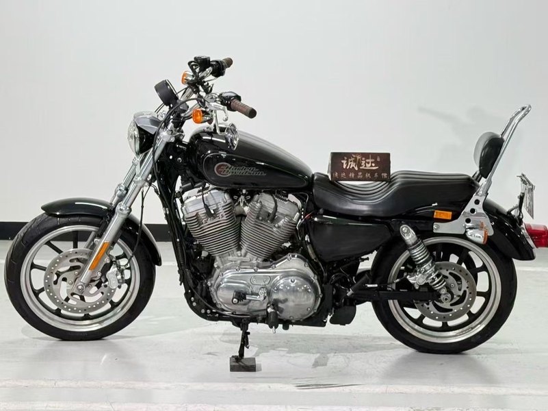 二手哈雷戴维森883L SuperLow
