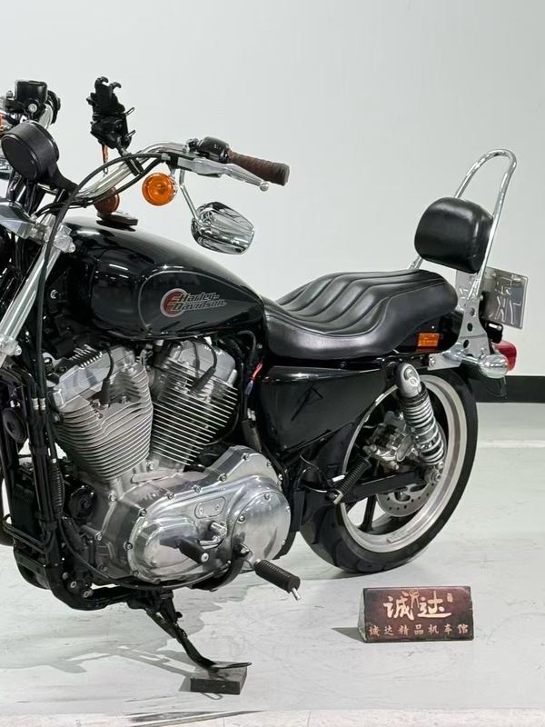 二手哈雷戴维森883L SuperLow