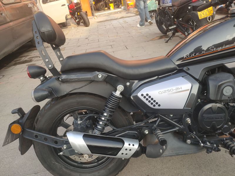 二手钱江荣耀250