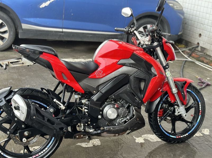 二手贝纳利小迅龙 BN150S