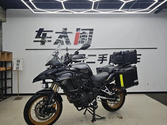 二手贝纳利TRK552