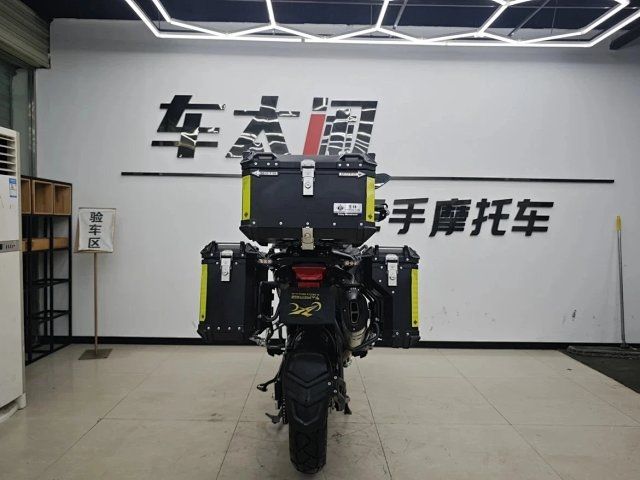 二手贝纳利TRK552