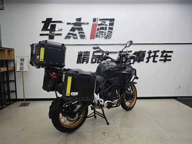 二手贝纳利TRK552