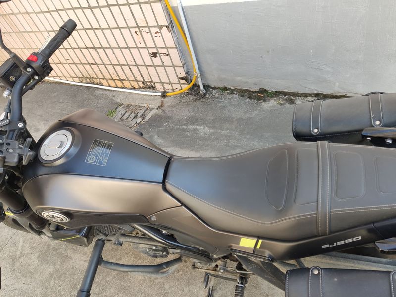 二手贝纳利幼狮 Leoncino 250