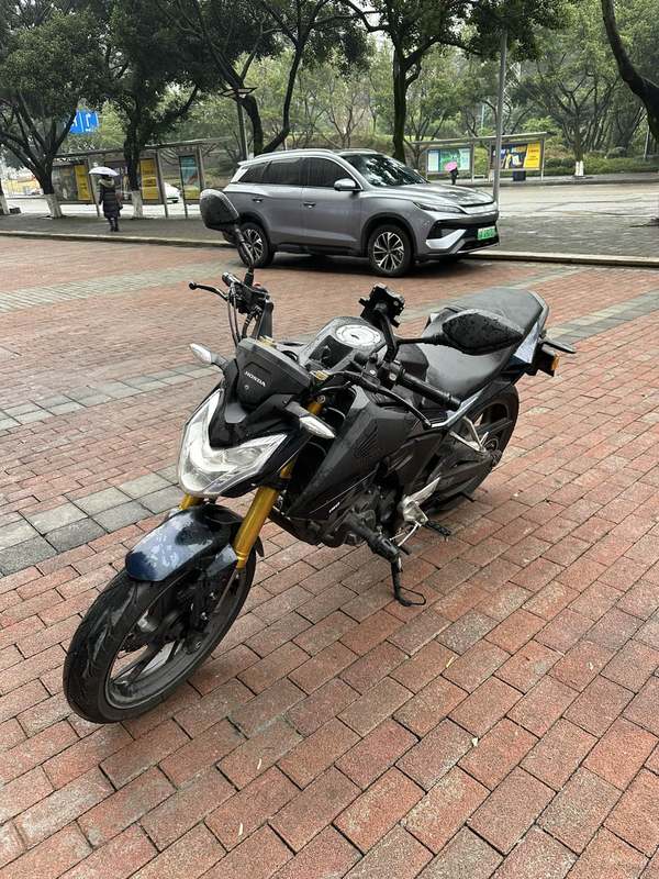 二手五羊本田CB190R 暴锋眼