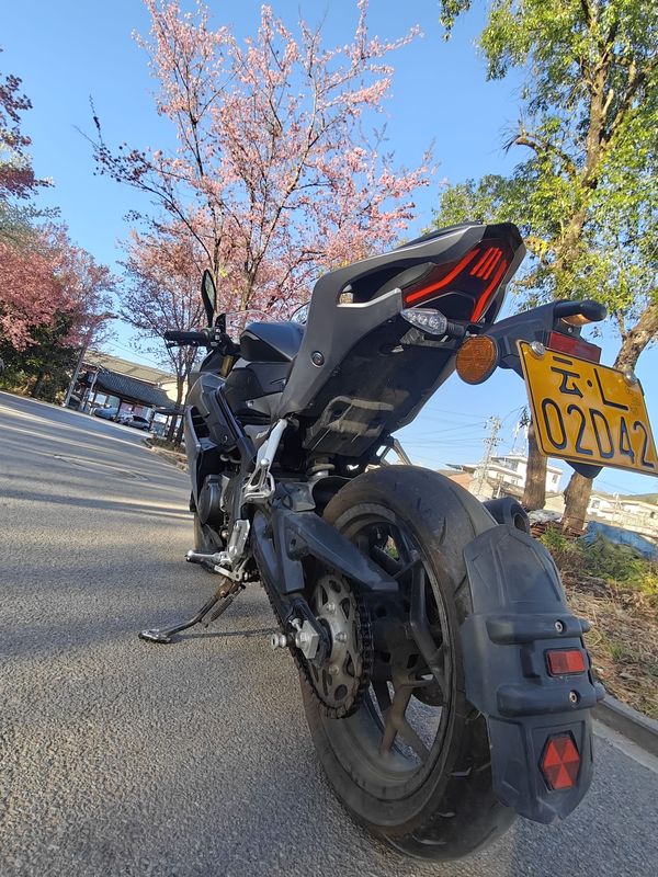 二手贝纳利龙卷风 Tornado 302R