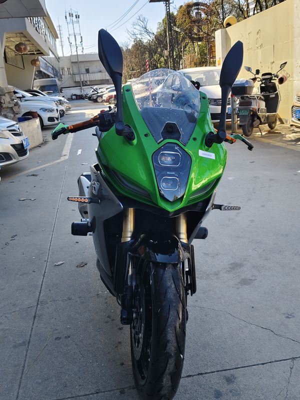 二手贝纳利龙卷风 Tornado 402R