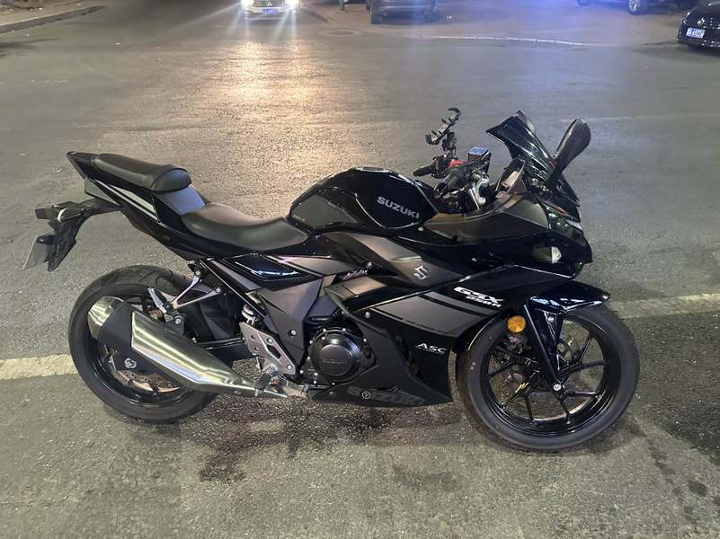 二手豪爵铃木GSX250R