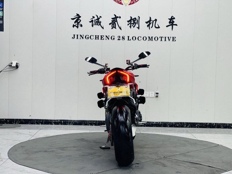 二手杜卡迪Street Fighter V4