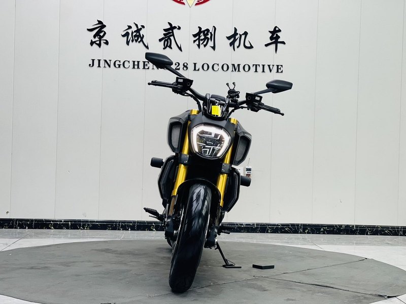 二手杜卡迪Diavel 