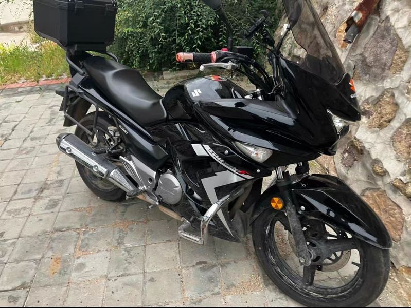 二手豪爵铃木骊驰 GW250