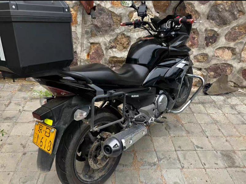 二手豪爵铃木骊驰 GW250