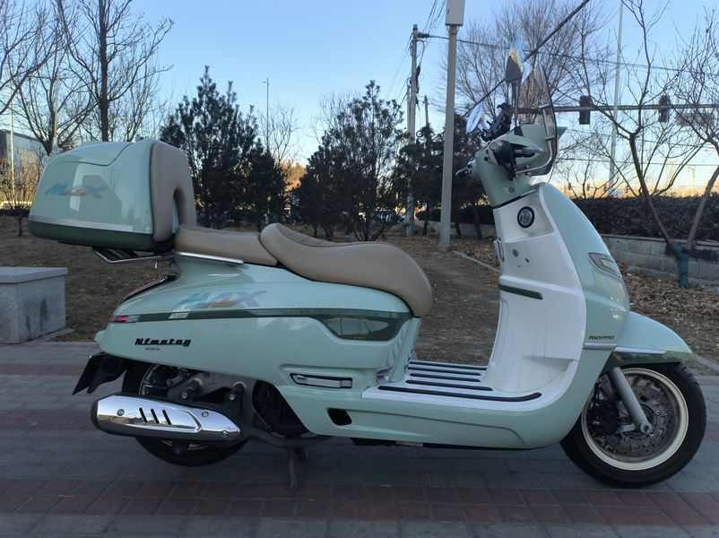 二手南方梦拉丽莎 飞戈