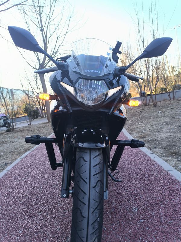 二手豪爵铃木GSX250R