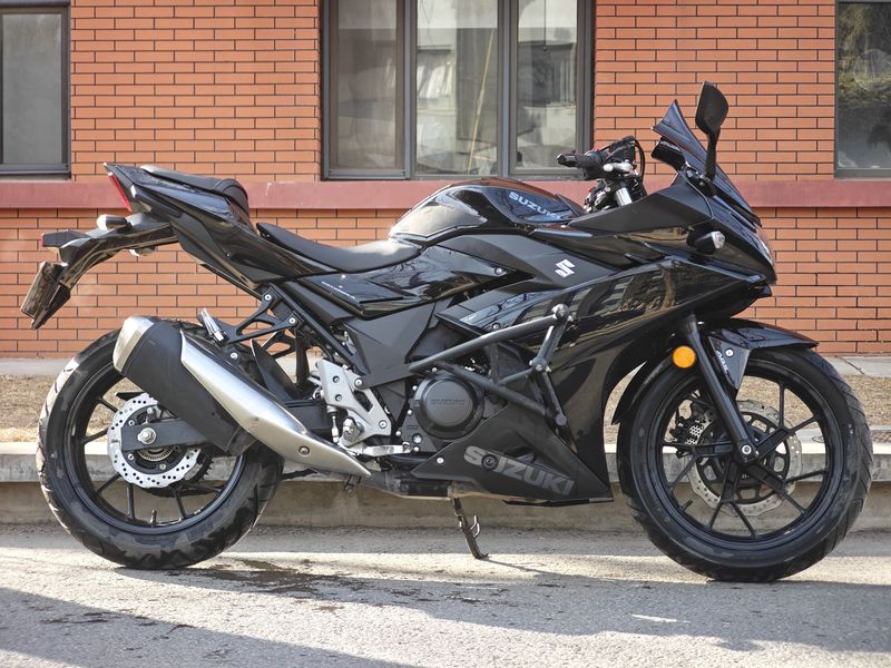 二手豪爵铃木GSX250R