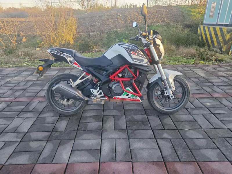 二手贝纳利小黄龙 TNT25