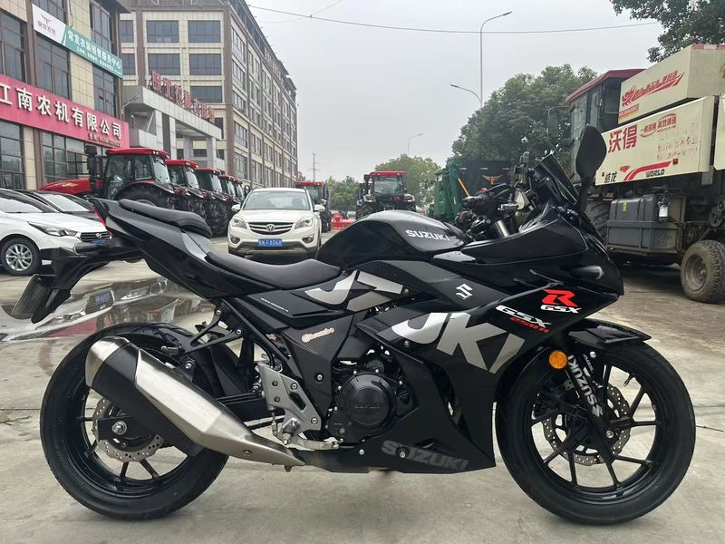 二手豪爵铃木GSX250R