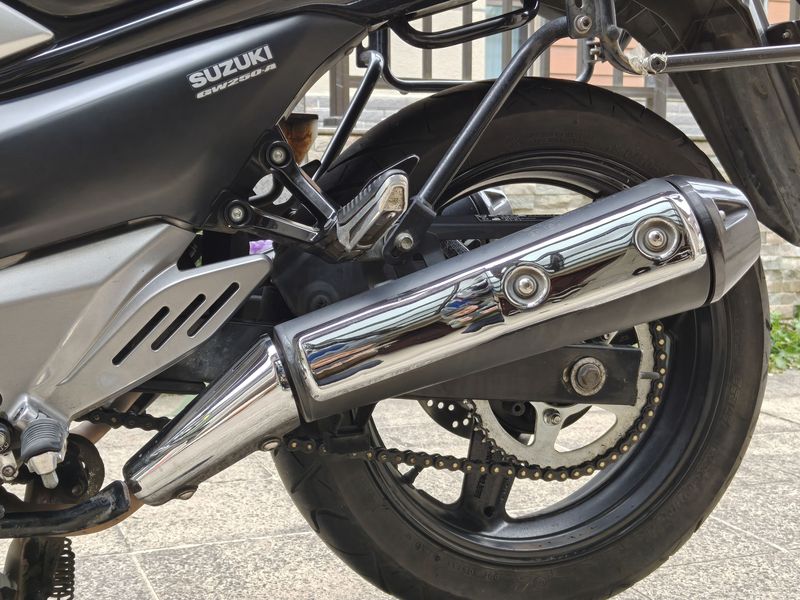 二手豪爵铃木骊驰 GW250