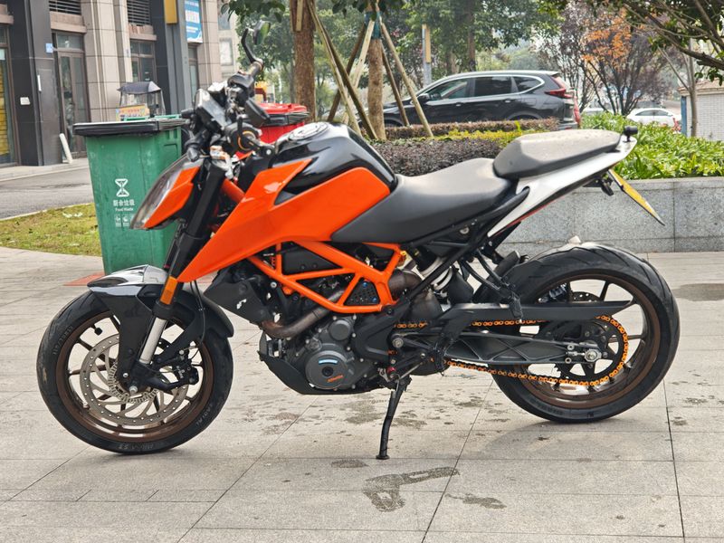 二手KTMR2R390 Duke