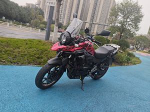 二手豪爵铃木DL250