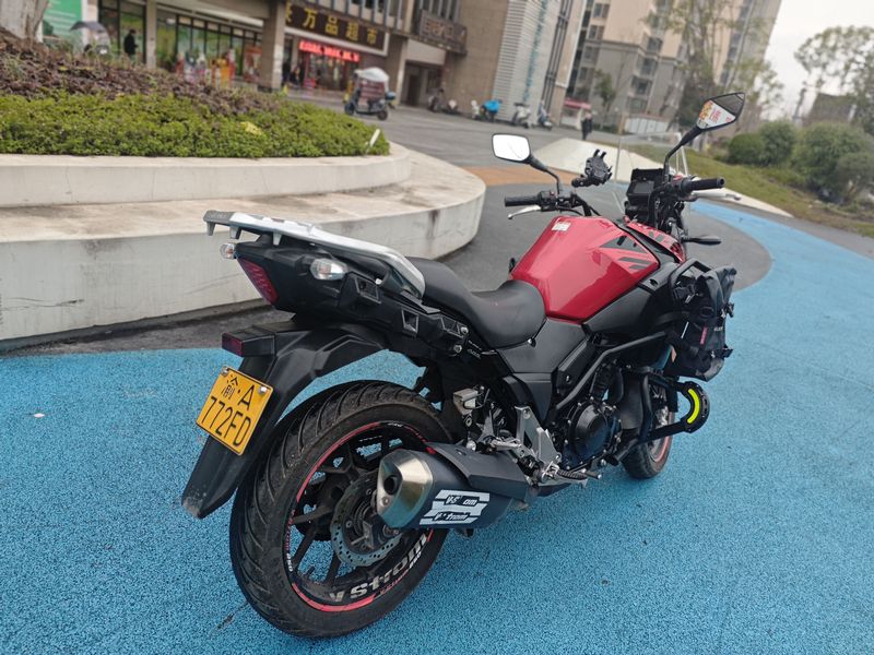 二手豪爵铃木DL250