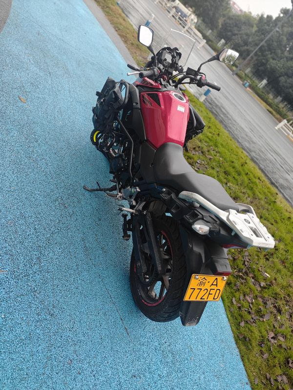 二手豪爵铃木DL250