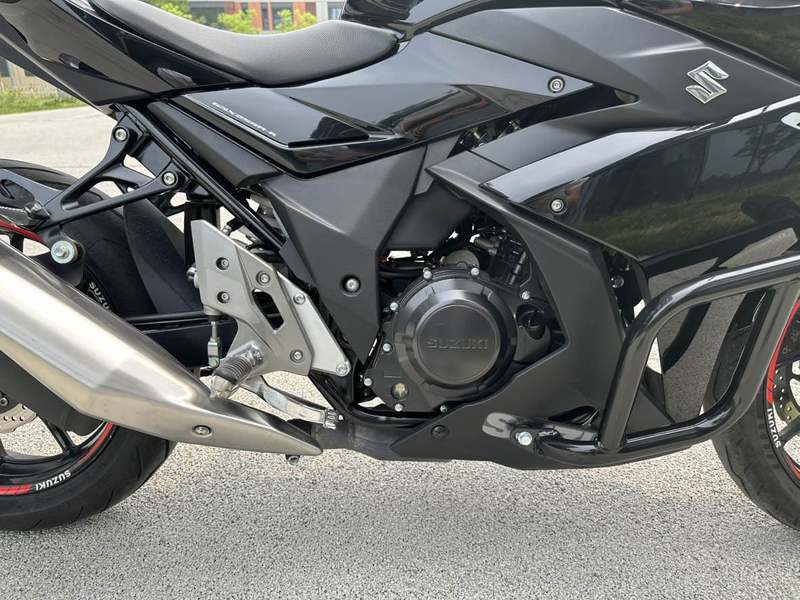 二手豪爵铃木GSX250R