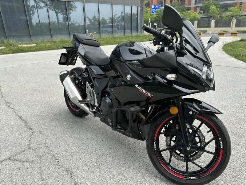 二手豪爵铃木GSX250R