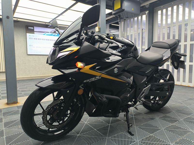 二手豪爵铃木GSX250R