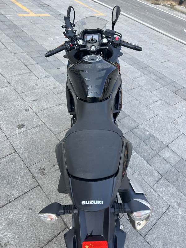 二手豪爵铃木GSX250R