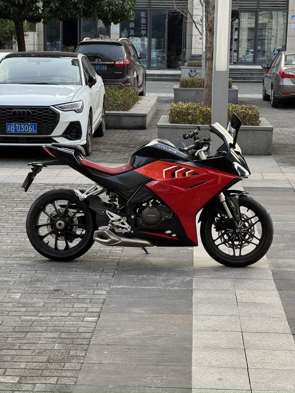 二手赛科龙RC250