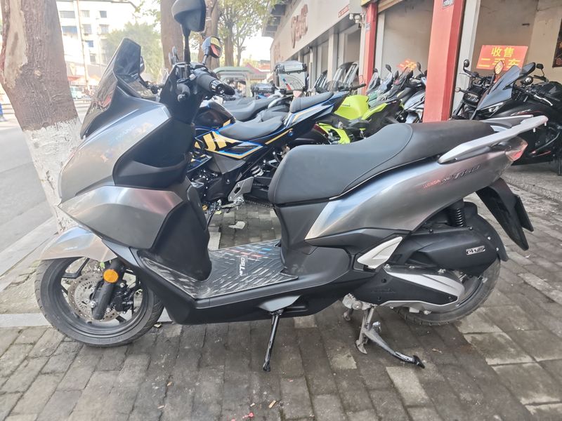 二手五羊本田NWT150