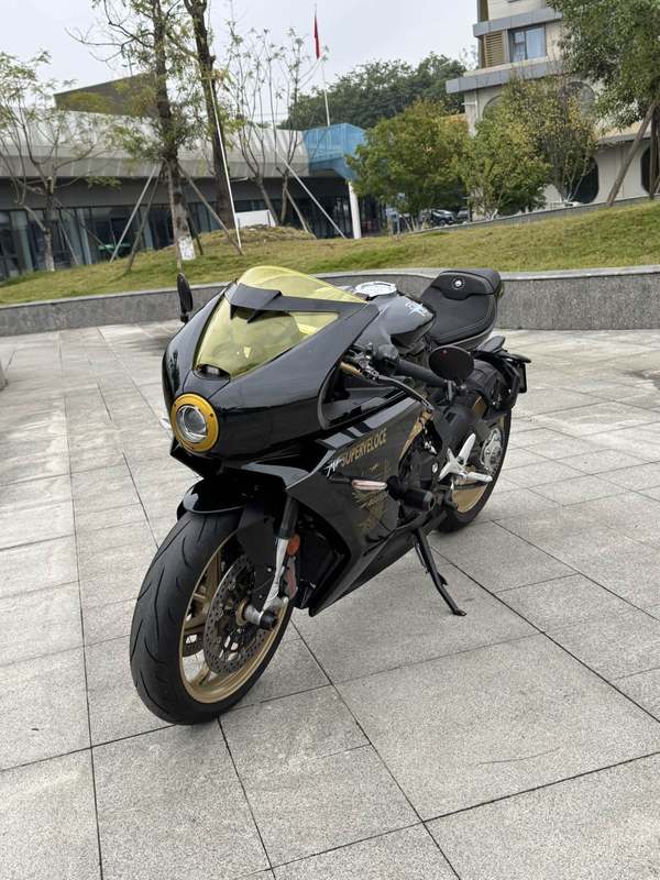 二手奥古斯塔Superveloce 800