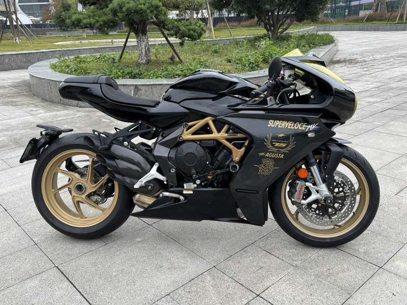 二手奥古斯塔Superveloce 800