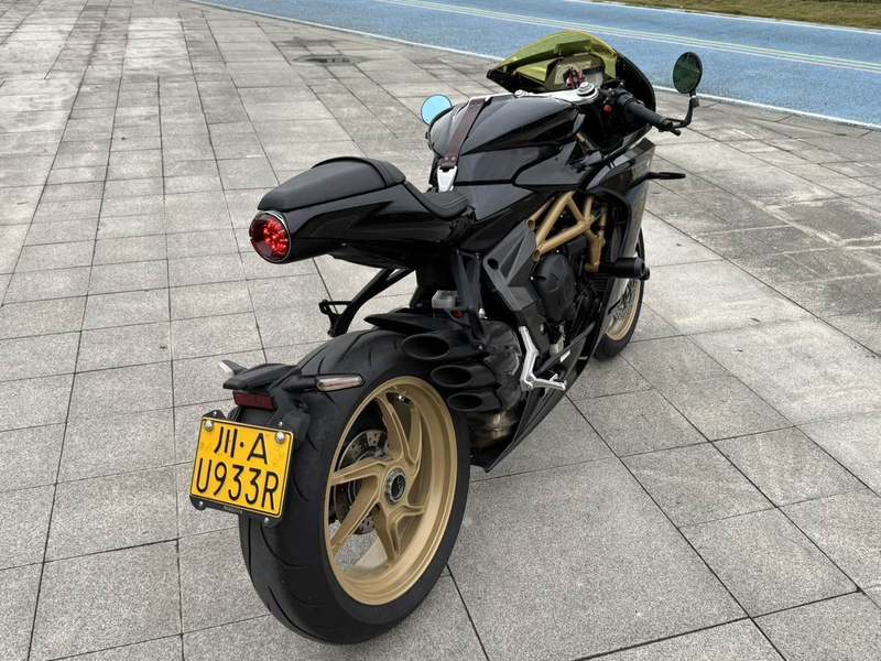 二手奥古斯塔Superveloce 800