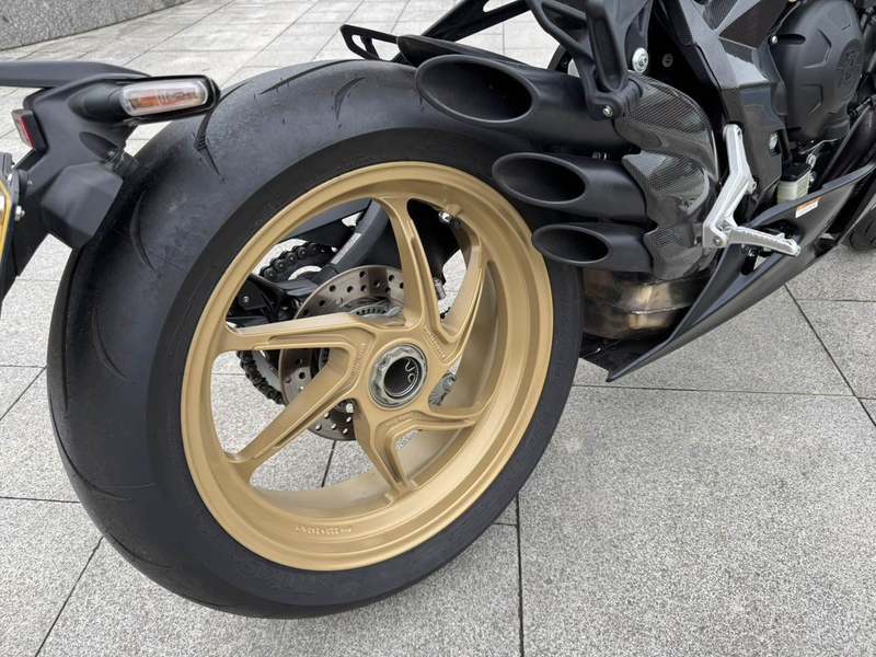 二手奥古斯塔Superveloce 800