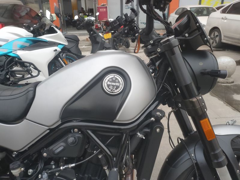 二手贝纳利幼狮 Leoncino 500