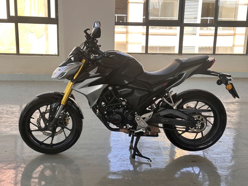 二手五羊本田CB190R 暴锋眼