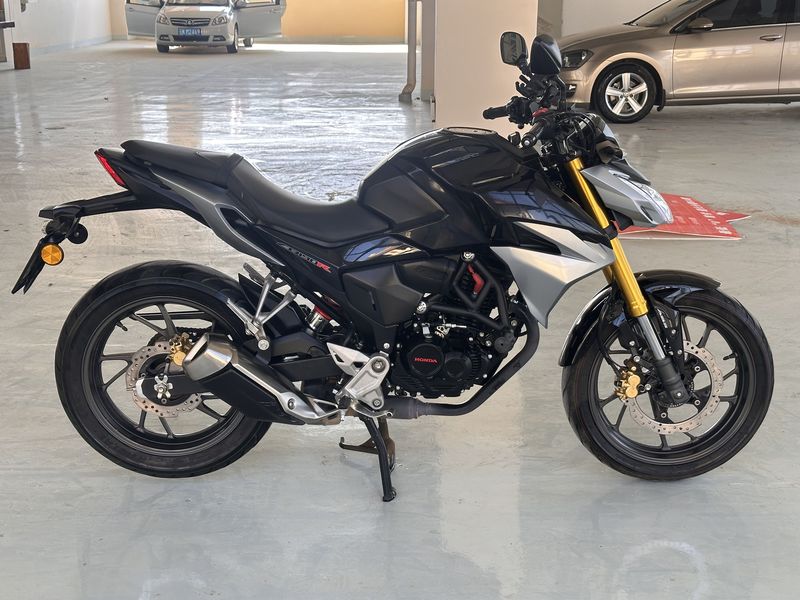 二手五羊本田CB190R 暴锋眼