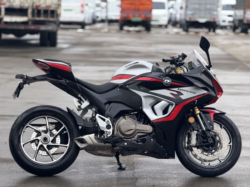二手QJMOTOR赛550