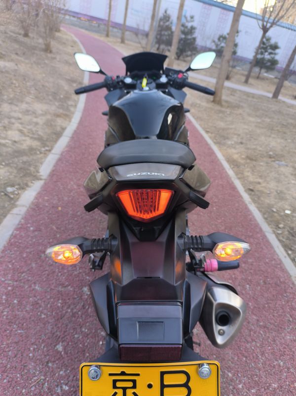 二手豪爵铃木GSX250R