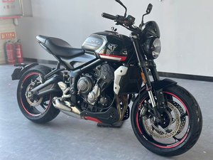 二手凯旋Trident 660