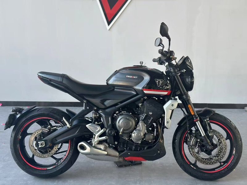 二手凯旋Trident 660