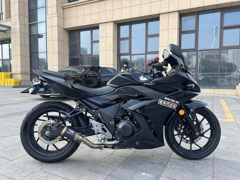 二手豪爵铃木GSX250R