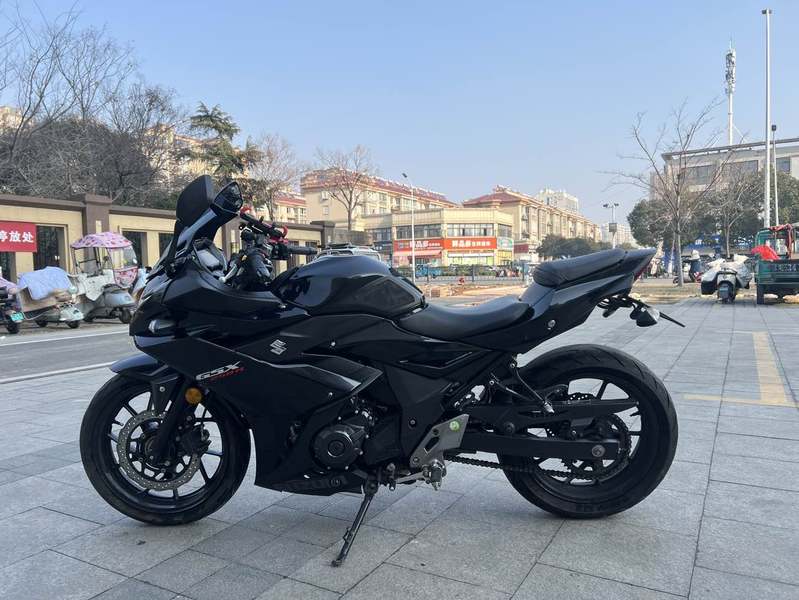 二手豪爵铃木GSX250R
