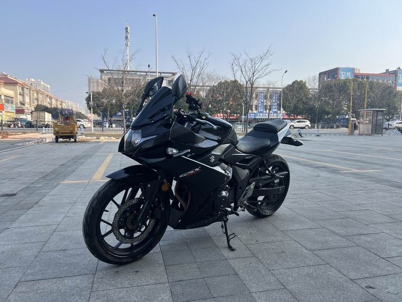 二手豪爵铃木GSX250R