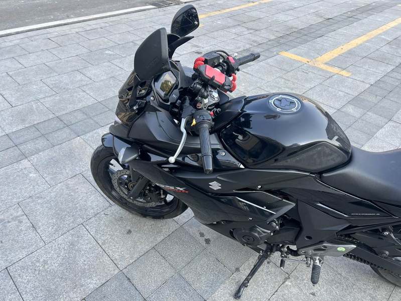 二手豪爵铃木GSX250R